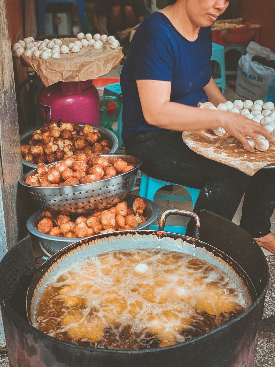 halongbaycabin's tweet photo. 𝐇𝐚𝐧𝐨𝐢 𝐬𝐭𝐫𝐞𝐞𝐭 𝐜𝐮𝐢𝐬𝐢𝐧𝐞 𝐭𝐨𝐮𝐫 - 𝐚 𝐰𝐚𝐥𝐤 𝐭𝐨 𝐫𝐞𝐦𝐞𝐦𝐛𝐞𝐫 
Check link below to know more:

https://t.co/YGwBCQJlIb https://t.co/FNr4q8I884
