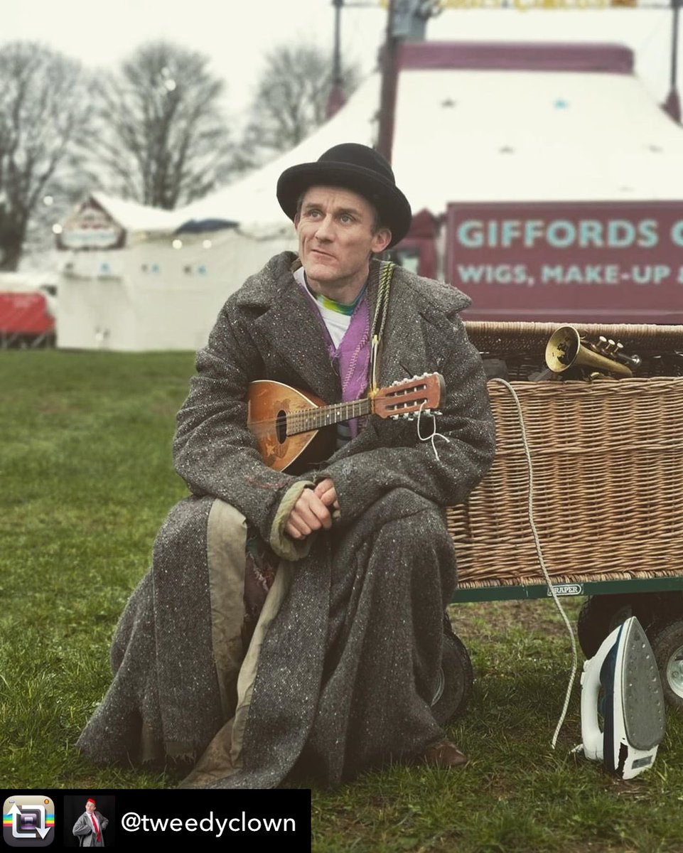 TweedyClown's tweet photo. Repost from @tweedyclown using @RepostRegramApp - Saying goodbye to @officialgiffordscircus ☹️ How do you work from home as a clown? Personal birthday/celebration videos available for a donation to the unemployed clown fund #clown #circus #Coronavirus #cirque https://t.co/goo3Eb5b2Q