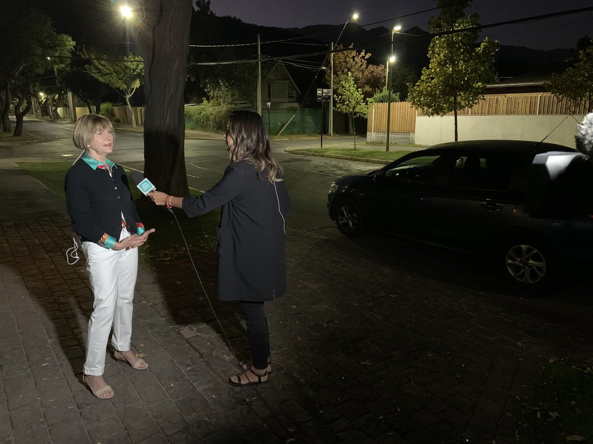 Estamos contando las medidas que tenemos en <a href="/Muni_provi/">Muniprovi</a> para la prevención del #coronavirus. Muy agradecida de muchos representantes del comercio como <a href="/bar_liguria/">Bar Liguria</a> y la Galería <a href="/Drugstore_cl/">Drugstore</a> que se plegarán de forma voluntaria al cierre de sus locales. #EnCasaPorTodos