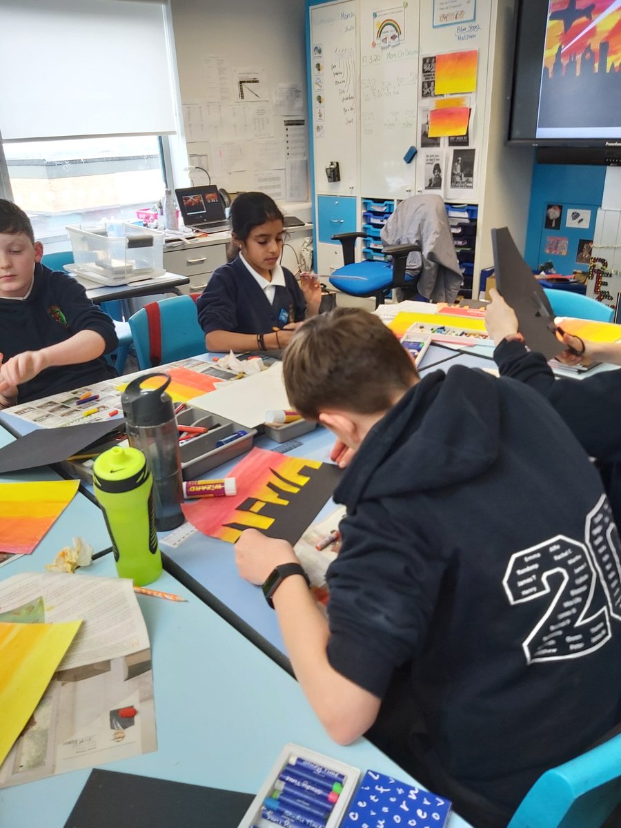 FoxCovertPS's tweet image. Some messy Blitz art in #p7fcps this morning. Lucky we are washing our hands so often!