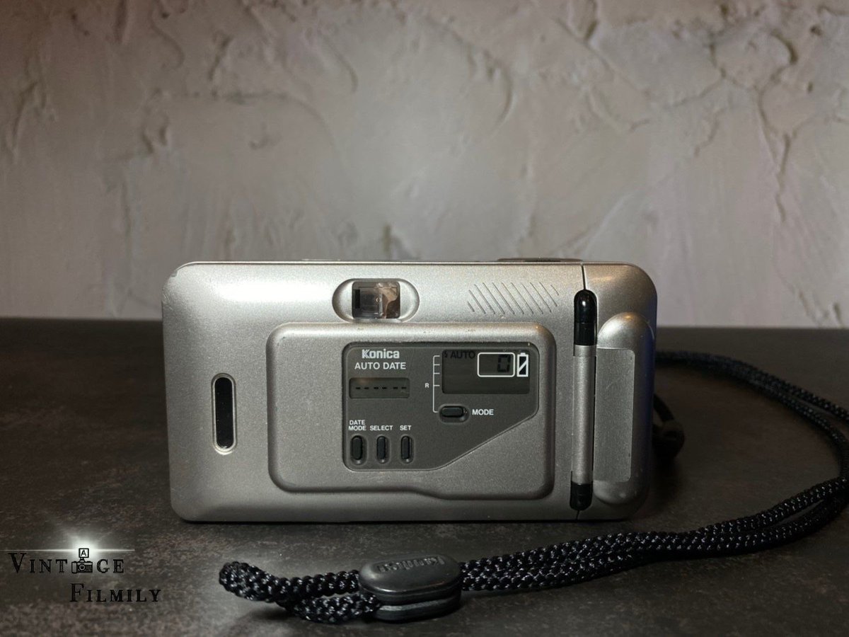Vintage_Filmily's tweet photo. Konica Big Mini *4000*
📷 กล้องทำงานเต็มระบบค่ะ เลนส์ใสไม่มีราฝ้า ช่องมองภาพสะอาด ห้องฟิล์มสะอาด จอติด100%
📷 แถมสายคล้องคอ ถ่านCr123a คู่มือกล้อง
📷 รับประกัน 1 เดือน
📷 จัดส่งฟรี EMS

#กล้องฟิล์ม #ขายกล้องฟิล์ม #KonicaBigMini #KonicaA4 https://t.co/RH07R7Pwws
