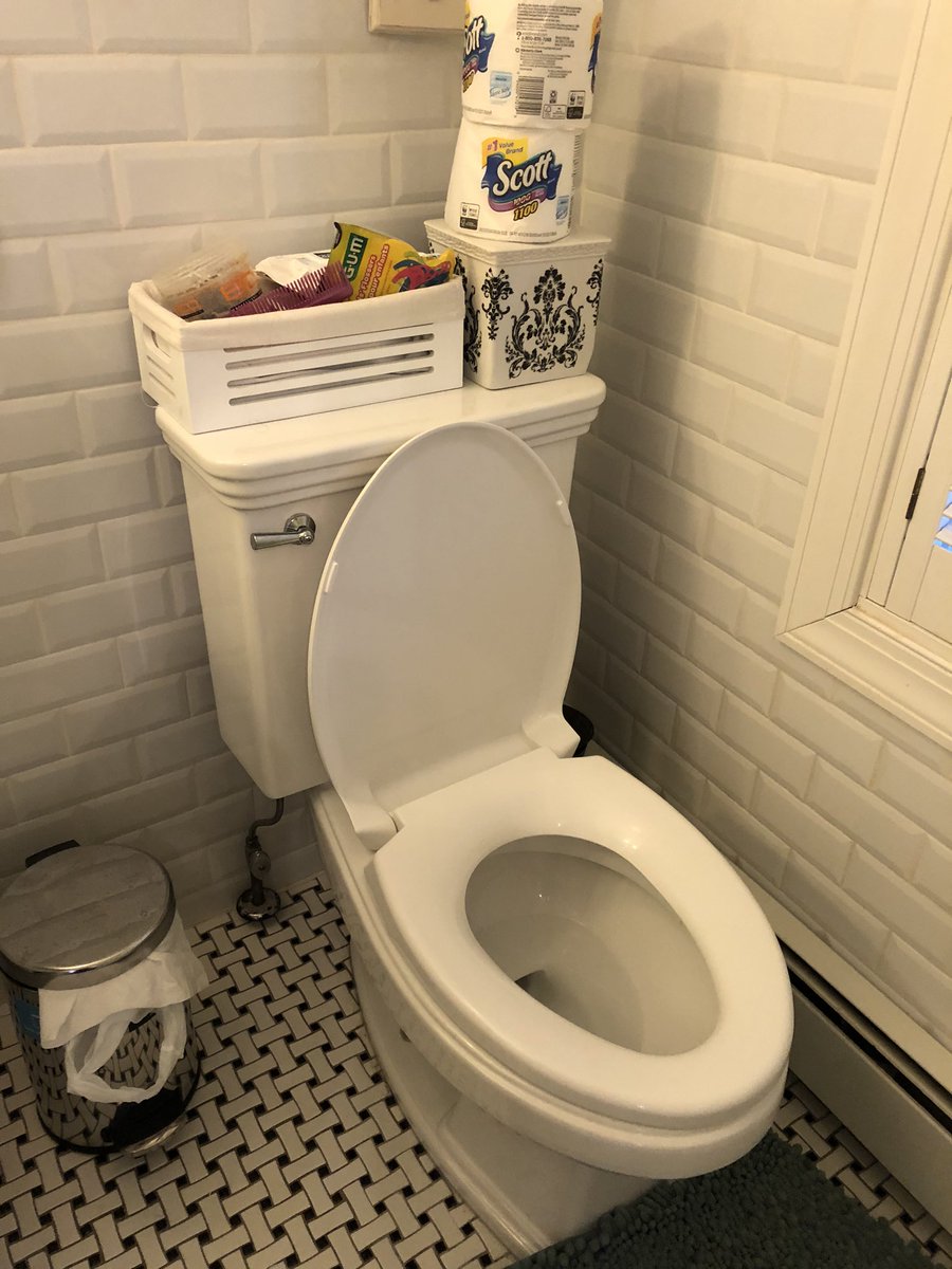 Paul551966's tweet photo. @TOTOUSA Can you please identify this toilet, I need to order another https://t.co/f0EknPxVcZ