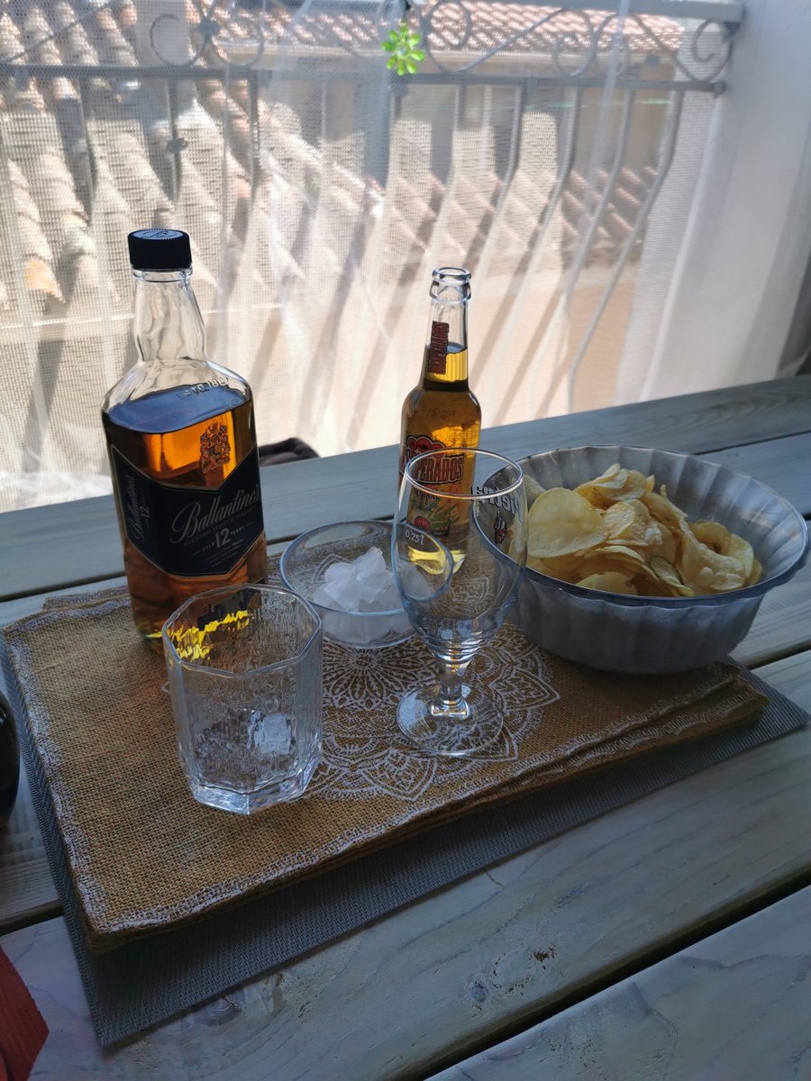 Malone83's tweet photo. Premier jour 👍🥃santé https://t.co/dRRIwHXK4h