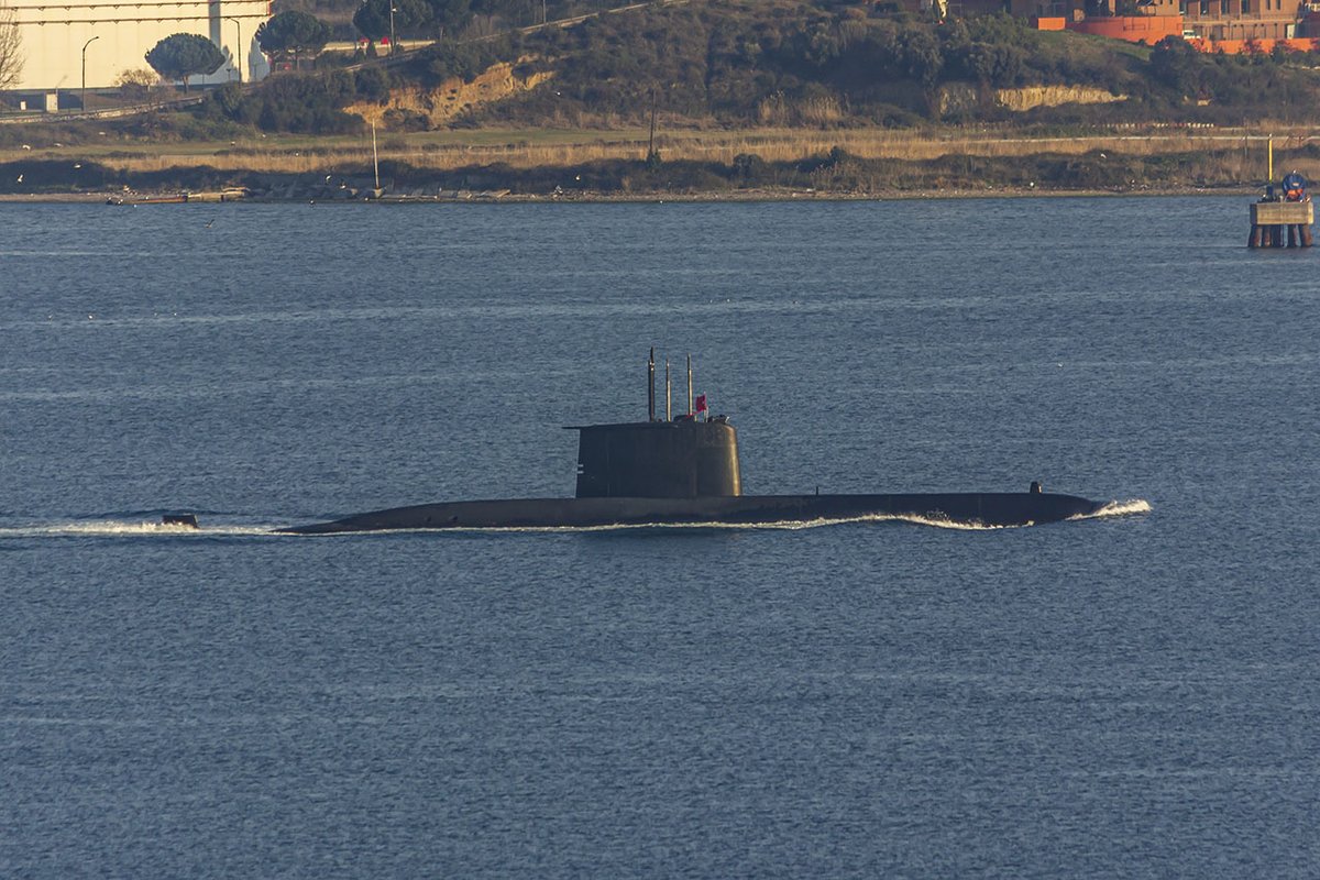 OguzEroguz1's tweet image. #TurkishNavy's #Type209-1400 #PrevezeClass #submarine #gölcük