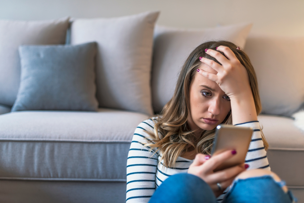 doctifyuk's tweet photo. With COVID-19 causing stress in many, it's important to prioritise our mental health right now. Consultant Psychiatrist Dr Pablo Jeczmien explains the impact of this situation on our mental health and provides expert advice to manage anxiety. #COVID19 

https://t.co/9iXA6KFA40 https://t.co/Udbayqsd60