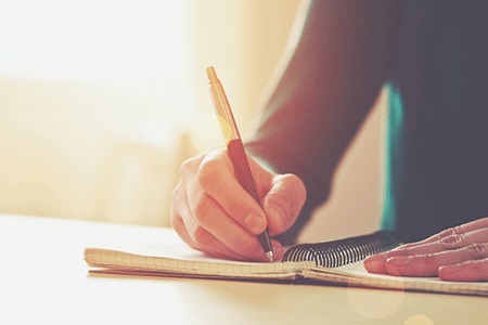 We have 2⃣5⃣ courses you can take up online 💻

Whilst these are uncertain times➕client time may not be high, why not use this time to upskill yourself❔

Finance packages available to help whilst you achieve your qualifications via distance learning.

👉robhorswelltraining.co.uk/prices