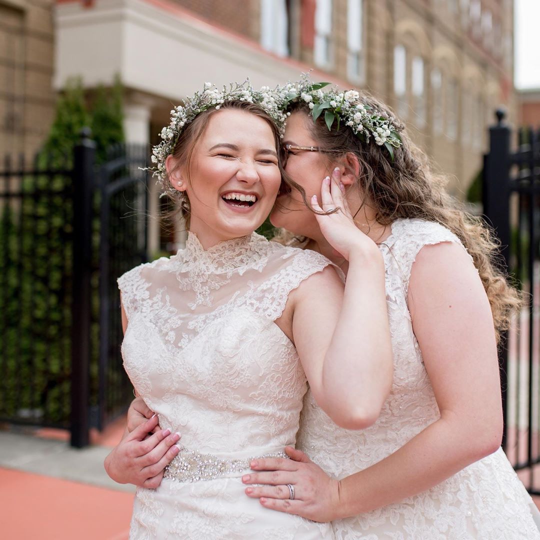Spreading a little much needed joy today courtesy of <a href="/katrinaserene/">Katrina Morlen</a> 💕
.
.
.
.
.
#realwedding #realweddings #samesexwedding #samesexcouple #loveislove #tricitieswedding #tricitiesweddings #tricitiesweddingphotographer #weddingphotographer #weddingphotography #thepinkbride