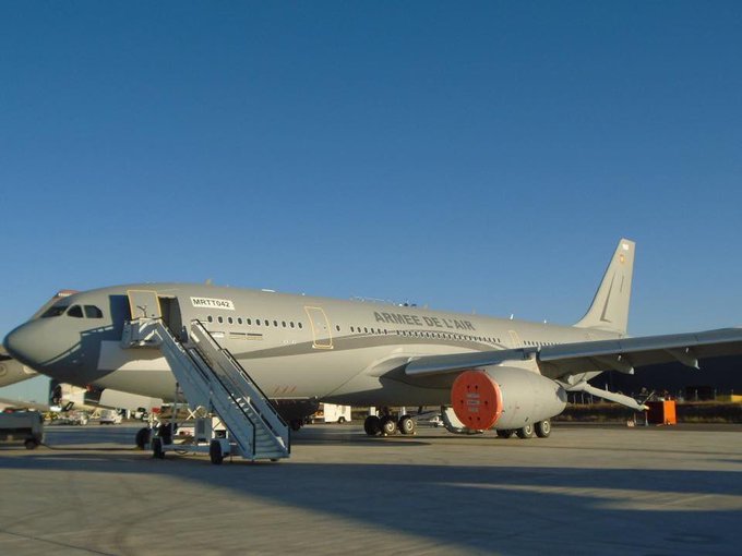 top_force's tweet photo. Oui au fait, il faudra bien préserver la cible de dotation à 15 appareils Airbus A330-200 #MRTT Phénix pour l'Armée de l'Air. #Dissuasion #CAVESAC #EVACSAN https://t.co/hoxLmH9F5Q