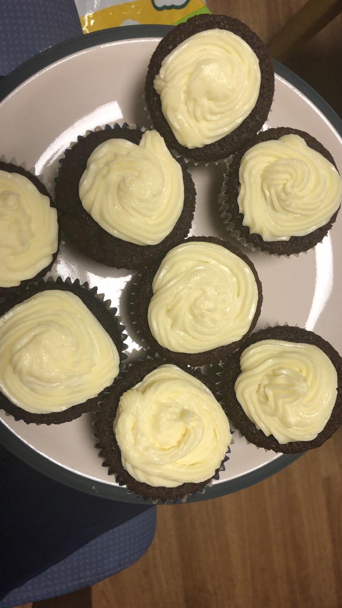 LaurenMaughan1's tweet photo. More offerings from the #PICUbakeoff #cupcakeweek @jez_tong @BritishBakeOff @Leic_hospital @ClareSuart @wilsjo @bojee @PaulHollywood @PICULeicester https://t.co/amRMZz4Bb3