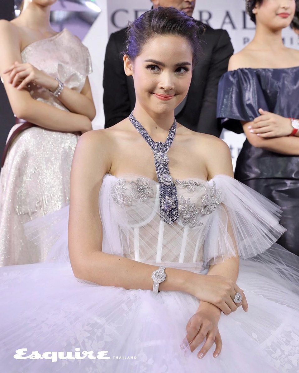 Esquire Thailand tweet media