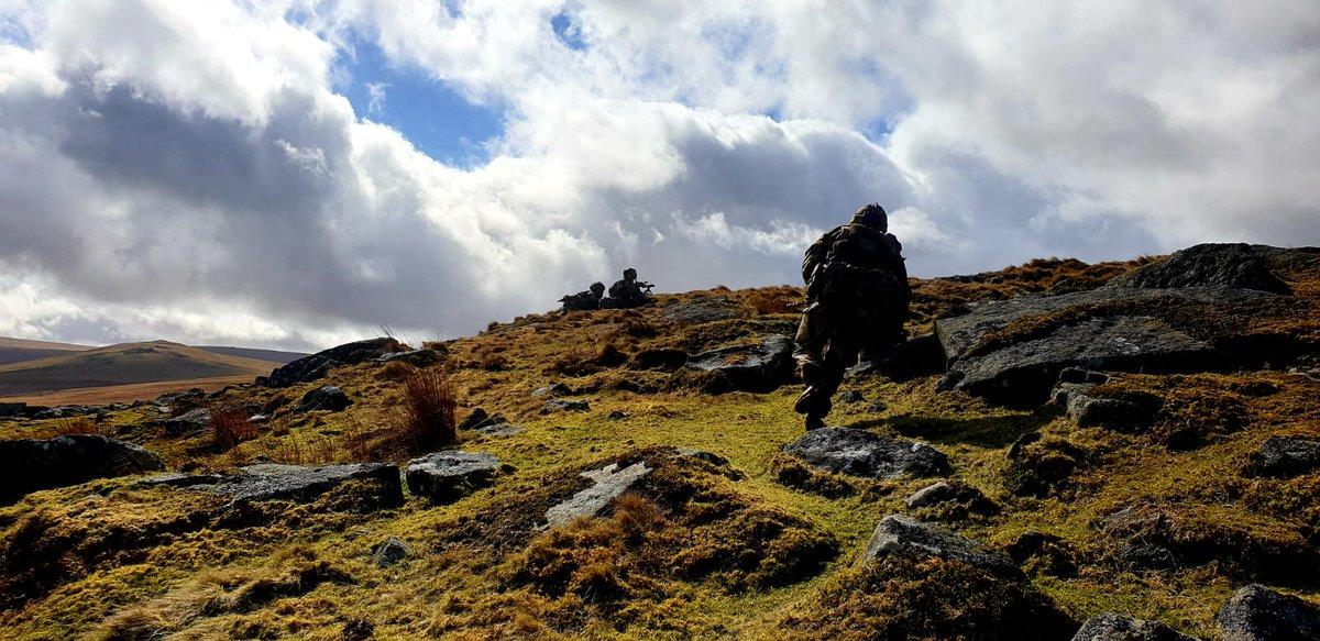 CommandoTRG's tweet photo. RMYO19 conducting troop raids on Dartmoor as they move ever closer to the Commando phase of training. https://t.co/7e3gQY7bIe