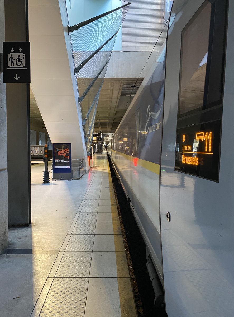 TrainManagerJo's tweet photo. 21 years of #Eurostar-ing and today must have been my weirdest shift ever with 14 passengers on #Eurostar #ES9112, less than 1 per coach.4 stops where no one got on or https://t.co/jfVyfJO4fW catering staff (except 2) for a chat, empty galleys. #treinleven #traintwitter https://t.co/4zKTnVDRtd