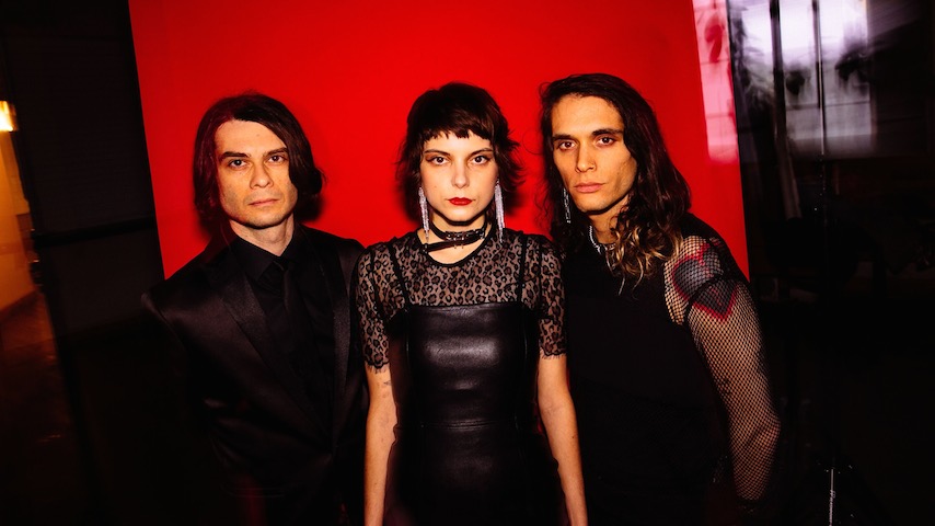 PasteMagazine's tweet photo. #DailyDose: Punk outfit Control Top (@controltopband) rail against cynicism in uplifting new single "One Good Day": https://t.co/uXVCvNAY0c https://t.co/awWusovIup