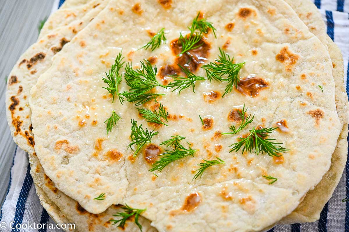 cooktoria's tweet photo. This Potato Flatbread is so versatile and tasty. You won’t believe these delicious, nutritious flatbreads were actually made from potatoes! https://t.co/Bcqs0zWnGt https://t.co/KXVTmPLbVM