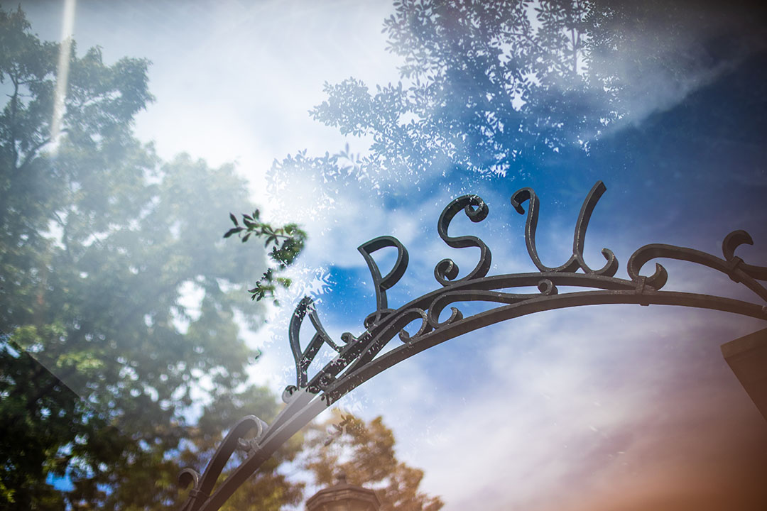 APSUJobs4Govs's tweet photo. Suddenly found yourself with extra time on your hands? It's a great chance to update your resume! Visit our new YouTube channel for a resume overview video: https://t.co/WYY58BA363.
#Jobs4Govs #ResumeDevelopment #AustinPeay #LetsGoPeay https://t.co/MypGNPdN12
