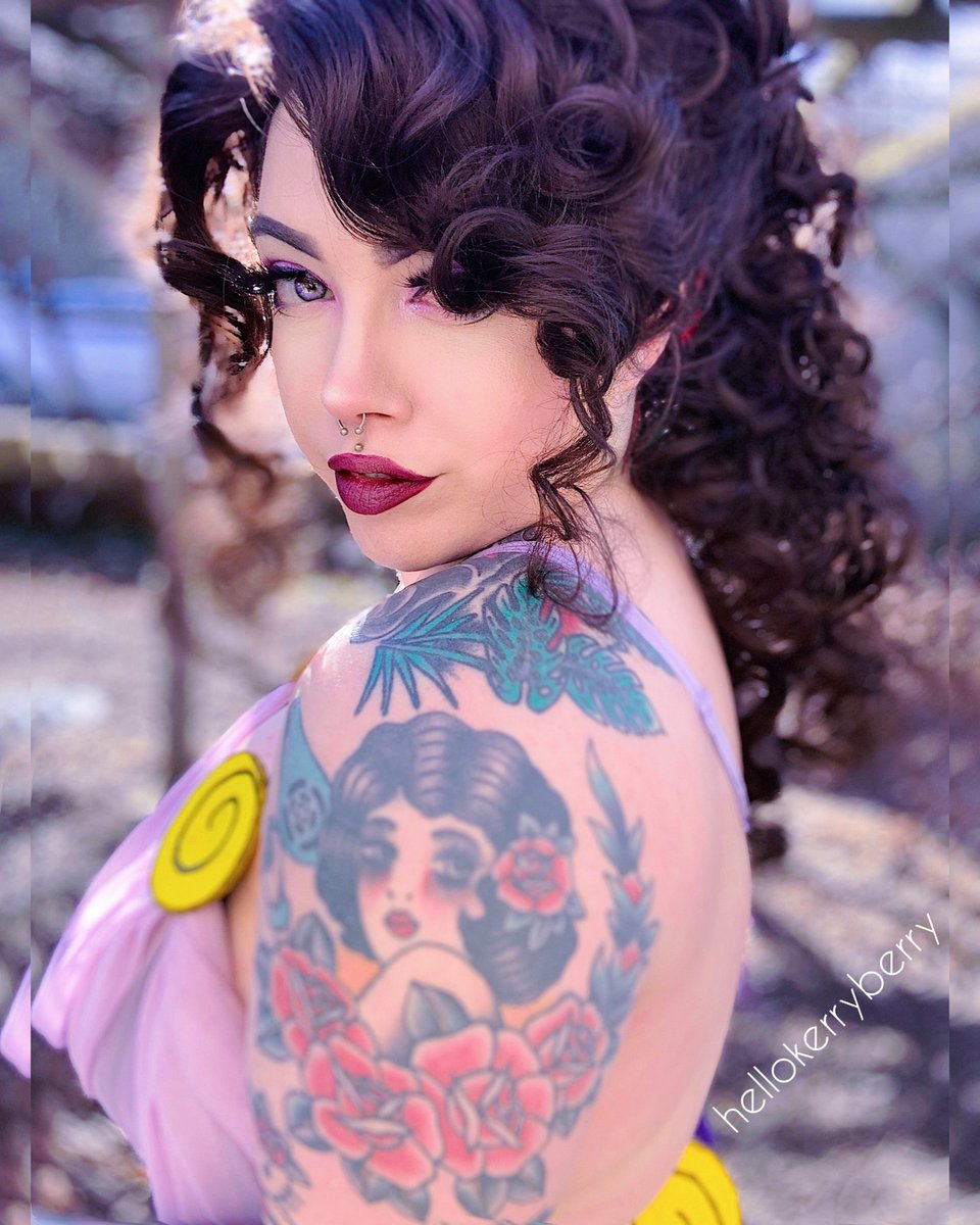 hellokerryberry's tweet image. I’ve wanted to cosplay Megara from Hercules FOREVER. So here she is... I finally made it happen! 😭😌