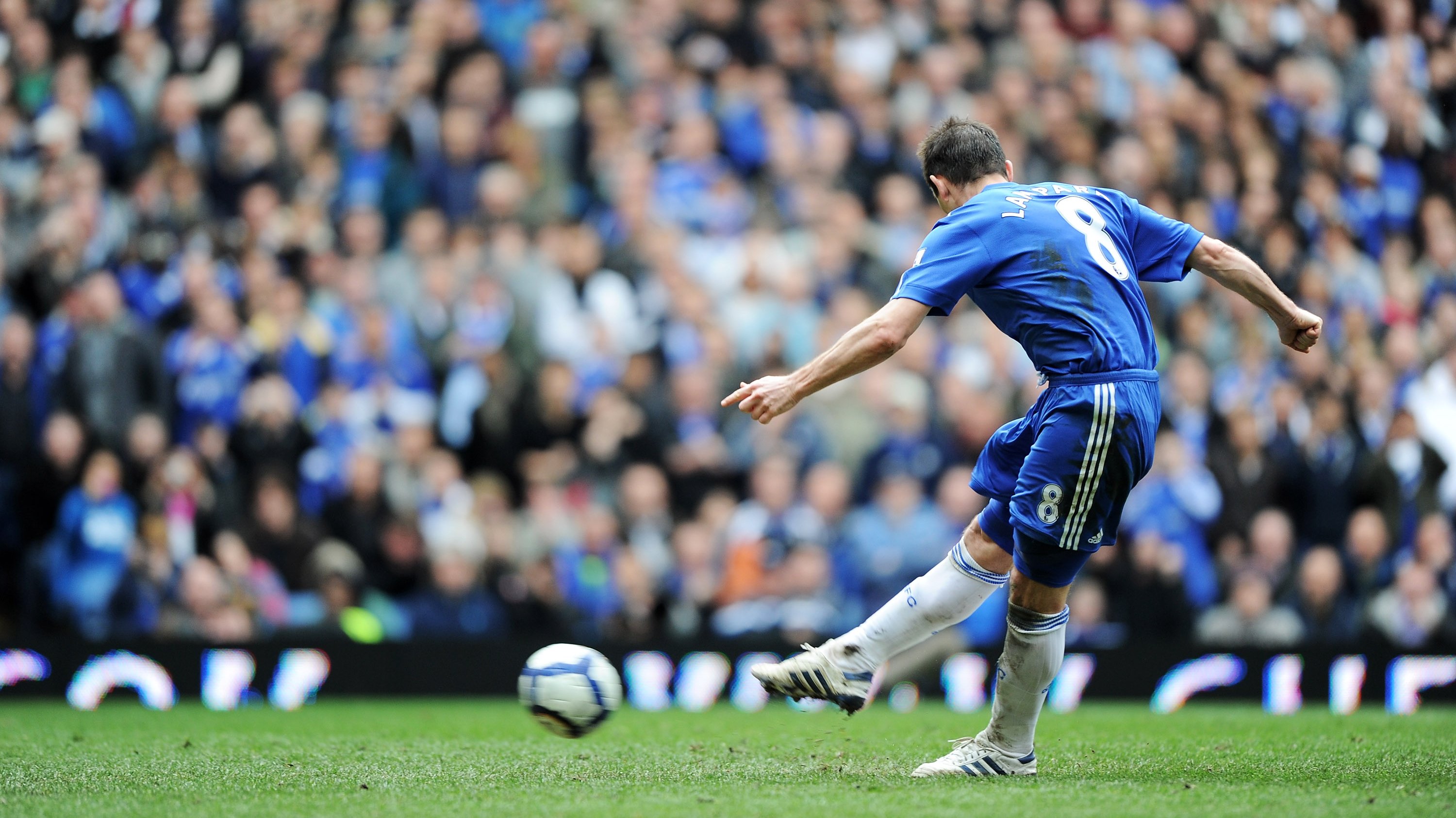 Lampard's 28 points haul vs Aston Villa in the 2009/10 season