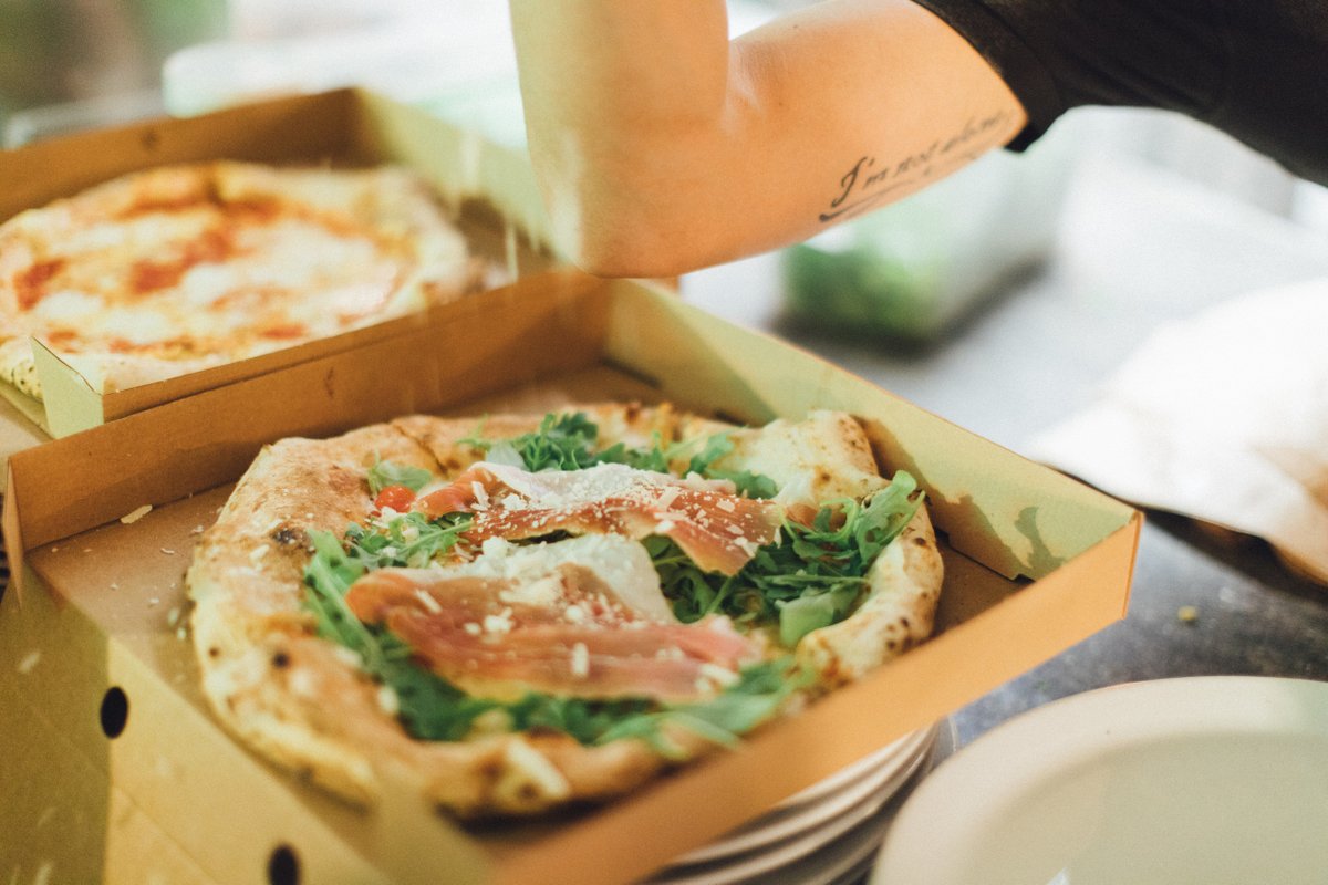 PETER x Deliveroo
​Same great pizza taste... just in a box! 🍕👍 peterpizzeria.co.uk/takeaway/