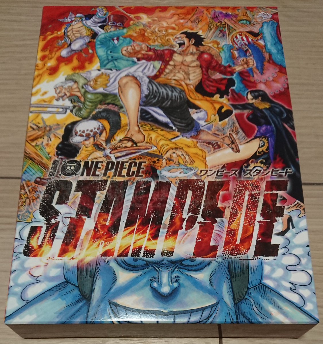 Twitter पर キャプテン バギー Buggy The Clown キャラブックの表紙をめくったら いきなりバギー船長が さすが未来の海賊王 Onepiece Stampede ワンピース スタンピード