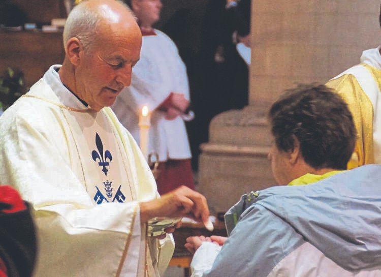A letter from Cardinal Vincent Nichols and Archbishop Malcolm McMahon OP, on behalf of the Catholic Bishops Conference of England and Wales, was issued today, stopping public acts of worship in Catholic churches until further notice.
rcdea.org.uk/public-acts-of…