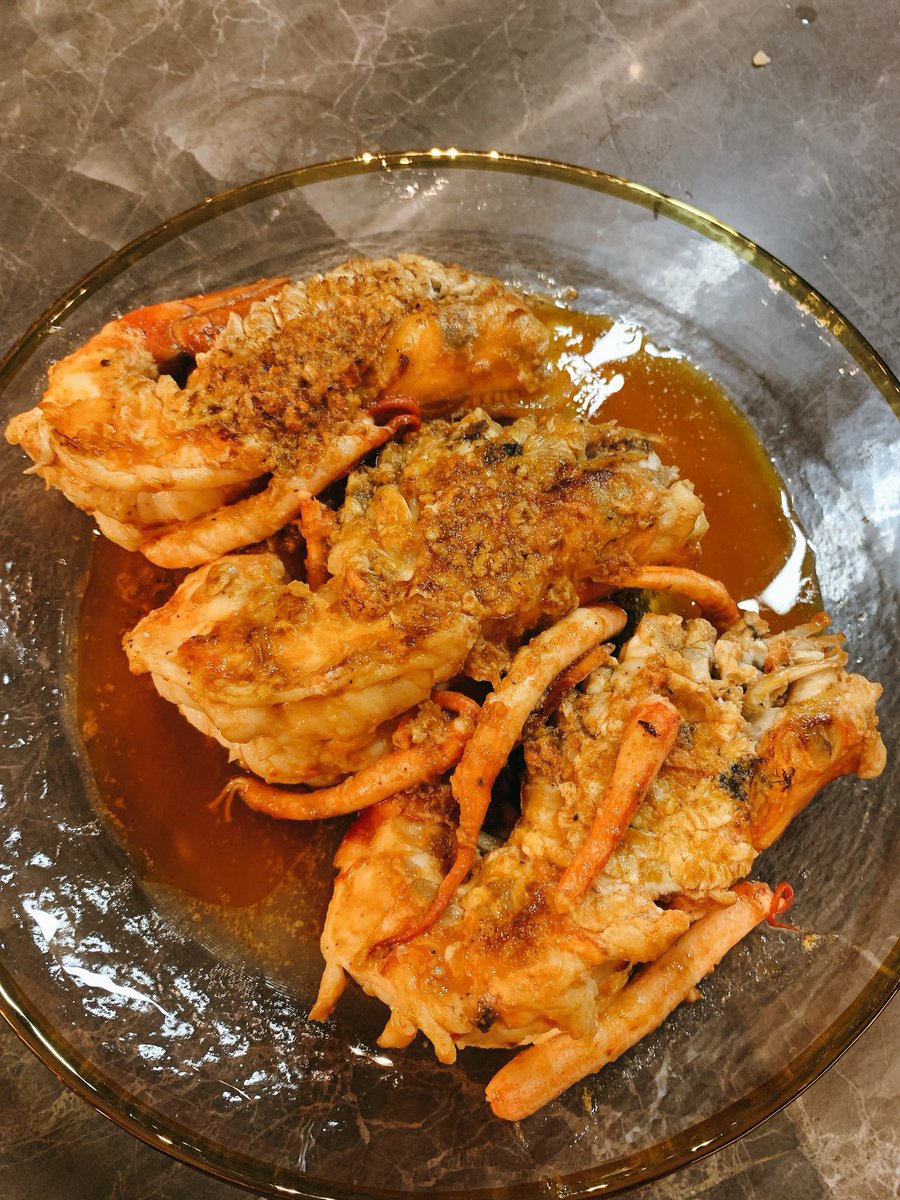 Tom_Isara's tweet photo. ออกไปไม่ได้ก็ทำกินเอง #TomIsara https://t.co/39Yvg7pIWq