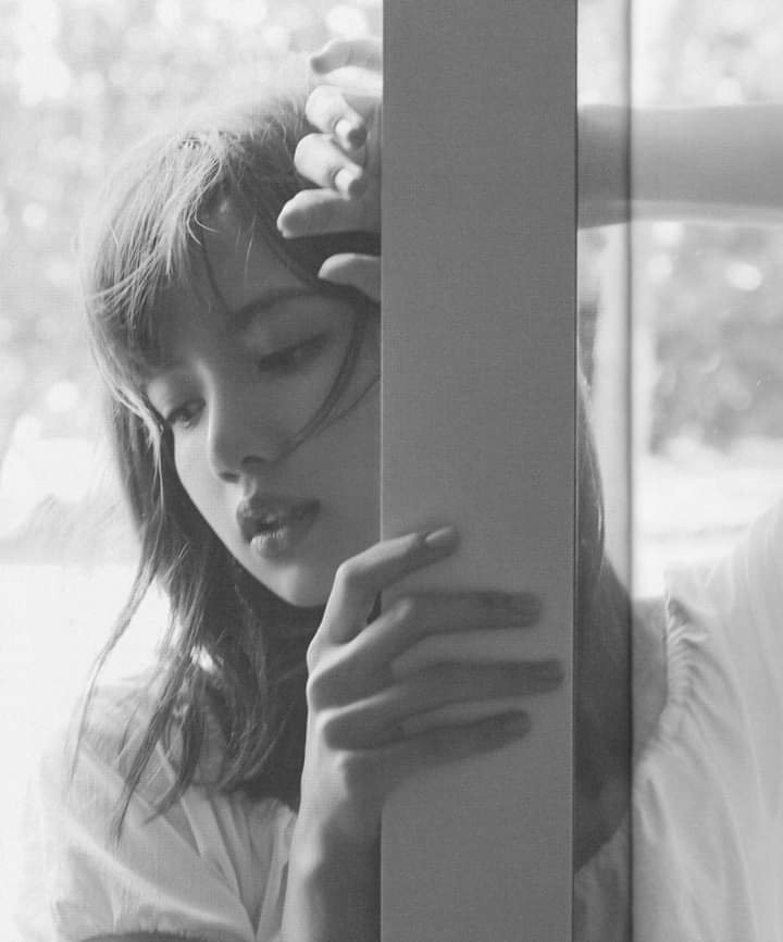 Ronix_AI's tweet photo. [HATID]

A JENLISA AU where Lisa is a grim reaper who met Jennie Kim along the way, not knowing that she's the person she needs to accompany in the afterlife.

"Naging mahirap ba para sa'yo ang paglisan sa mundong 'to?" 

"Oo."

"Bakit?"

"Kasi na'ndito ka." https://t.co/gWqEQfCuTf