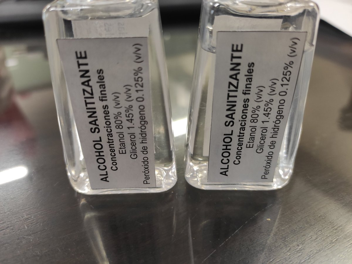 AntenucciDaniel's tweet image. Producción de alcohol sanitizante en la FCEyN
La Dra. Farm. Cristina Ramirez y el Lic. Valentin Brugnera, junto con un grupo de estudiantes de la UNMDP, realizaron la primera producción de alcohol sanitizante para proveer a la FCEyN. Próximo paso para toda la @unmdp