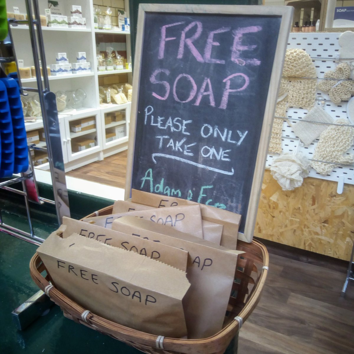 Adamandecouk's tweet photo. FREE SOAP FOR ANYONE THAT NEEDS IT
FIND ME on the top row of the 1904 Market Hall @LeedsMarkets
THANKYOU x
#AdamAndEco #Leeds #Yorkshire #Soap #SoapShop #VisitLeeds #VisitYorkshire #ShopLocal #CoronaVirus #Covid19 #Covid19UK #Handwashing #Handwashingtips #Hygene #CleanHands https://t.co/96tCOx43Mo