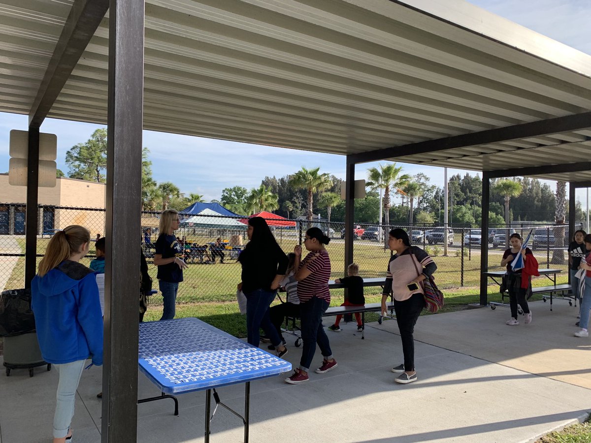 Lap top check out ⁦<a href="/FES_Mustangs/">Fellsmere Elementary</a>⁩ ...come on down and check one out!