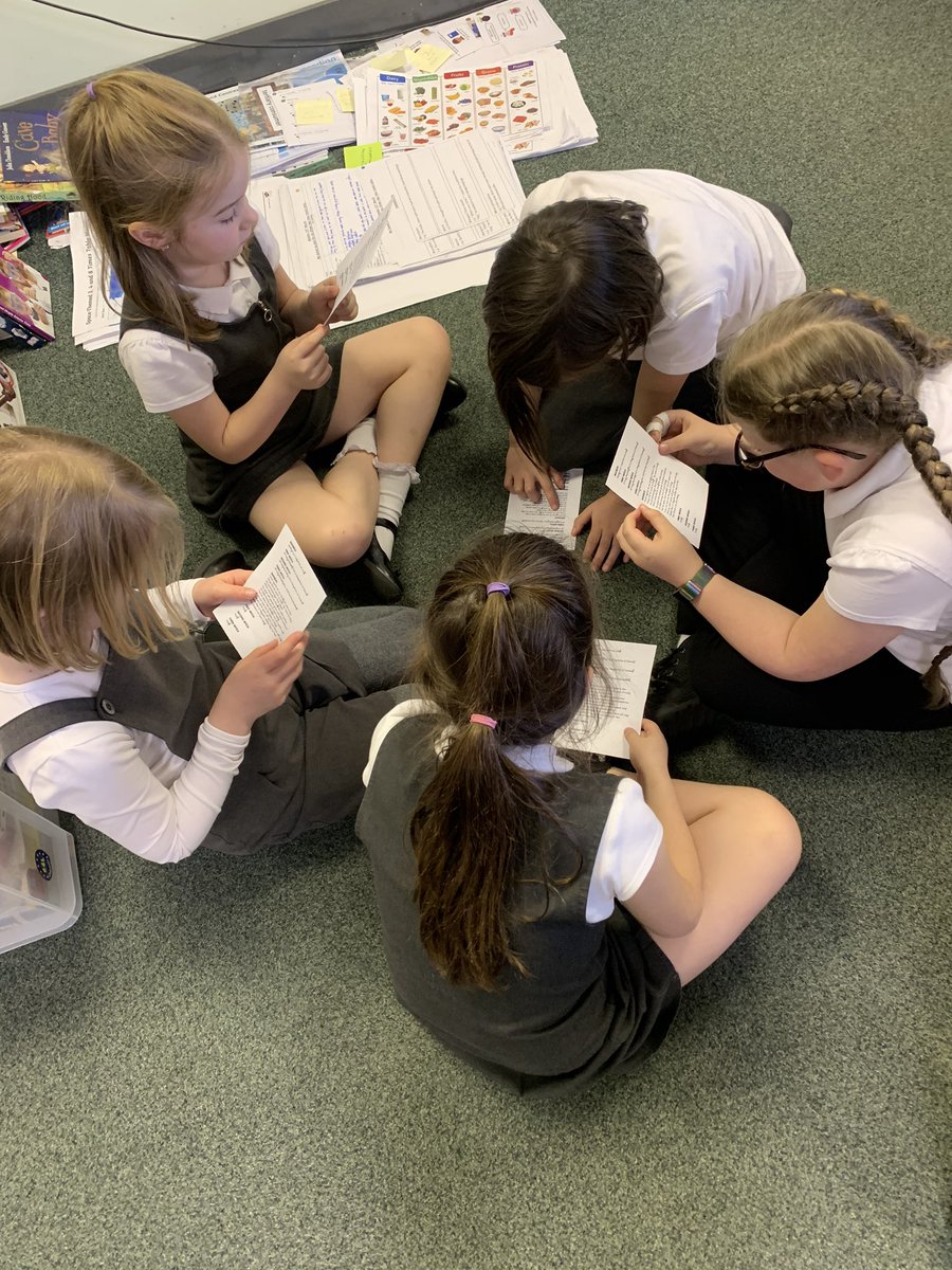 AcklamWhin's tweet photo. Year 3 are continuing reading Shakespeare this afternoon. #macbeth #shakespeareisfun #rscassociateschool @RSC_Education https://t.co/tjUAs9DZgT
