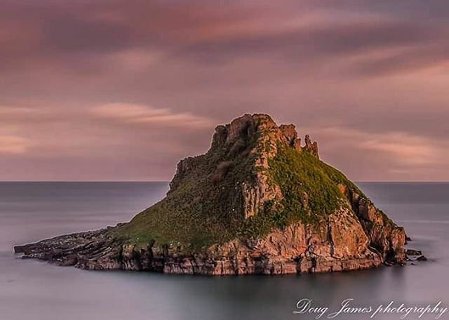 DOUGJAMESPHOTO1's tweet photo. Thatcher rock

Canon 5Dmkii
Canon 17-40mm
Benro TMA38CL and B3 Ball head
Kasefillters k8 system polarizer and reverse grad

#landscapephotohub #landscapers #ukphotographer #ukshooters #bbcengland #bbcearth #ukgreatshot #epicshot #one_shoot #oneplace #coa… https://t.co/Omw8GhGJgQ https://t.co/0fBOI6dnJb