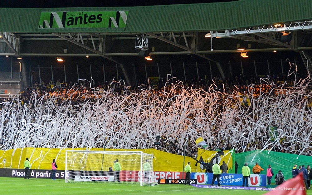 FFLose's tweet photo. S'ils avaient su, @FCNantes...🧻 https://t.co/0dQjD3mmd0