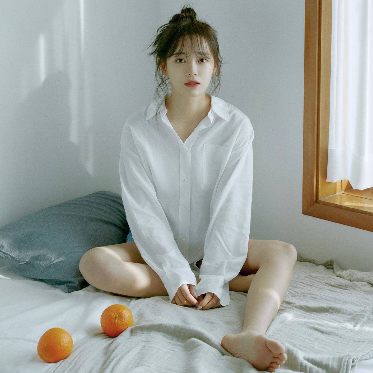 Jeff__Benjamin's tweet photo. Breaking out on her own: @gu9udan's Sejeong's debut solo album 'Plant' has entered the Top 100 of U.S. @iTunes all-genre Top Albums charts. The EP is also Top 5 on the K-Pop Albums chart.

Listen here: https://t.co/Rt0wREwJEj https://t.co/av6o05XdZb