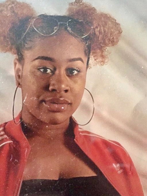 MISSING TEEN: 16-year-old Eva Daley. She could be in Montreal North or downtown Montreal. She's 5'8", 140 lbs and speaks English. Got info? Call 911.