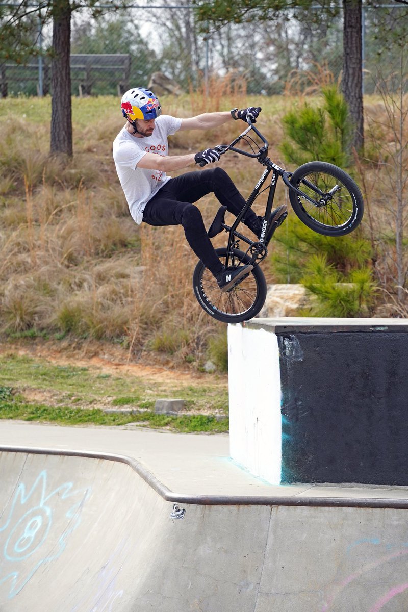 Mongoose's tweet photo. We are happy to announce that @WedemeijerBmx will be representing Mongoose and 247 Distro! Daniel said “I’ve always wanted to ride for a BMX brand that feels like a family and does a lot for the community.” It’s great to have you on board Daniel! https://t.co/3Jlf67Am7T