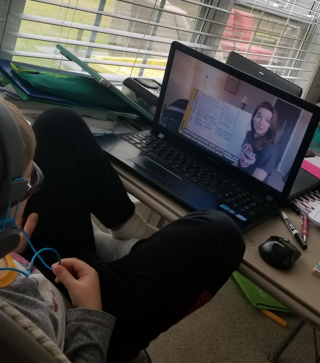 Digital learning at it's finest! Old pros...look to the new teacher in your building! They are doing it the best!! Way to go @ms_emilyselby! <a href="/ClarkCreekSTEM/">Joey Moss</a> #CCSDfam #boldschools #homeschooling