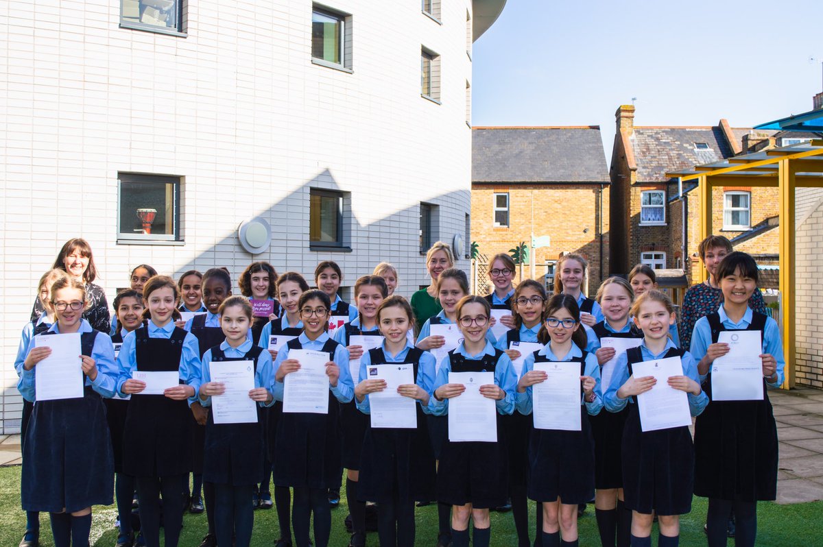 UptonHead's tweet photo. Congratulations to all our @UptonForm6 girls on their fantastic results, which include 11 scholarships. Thank you to all the incredible Senior schools we are privileged to work with. Well done girls! #UptonJourney #uptondifference https://t.co/8FdzZPihQe