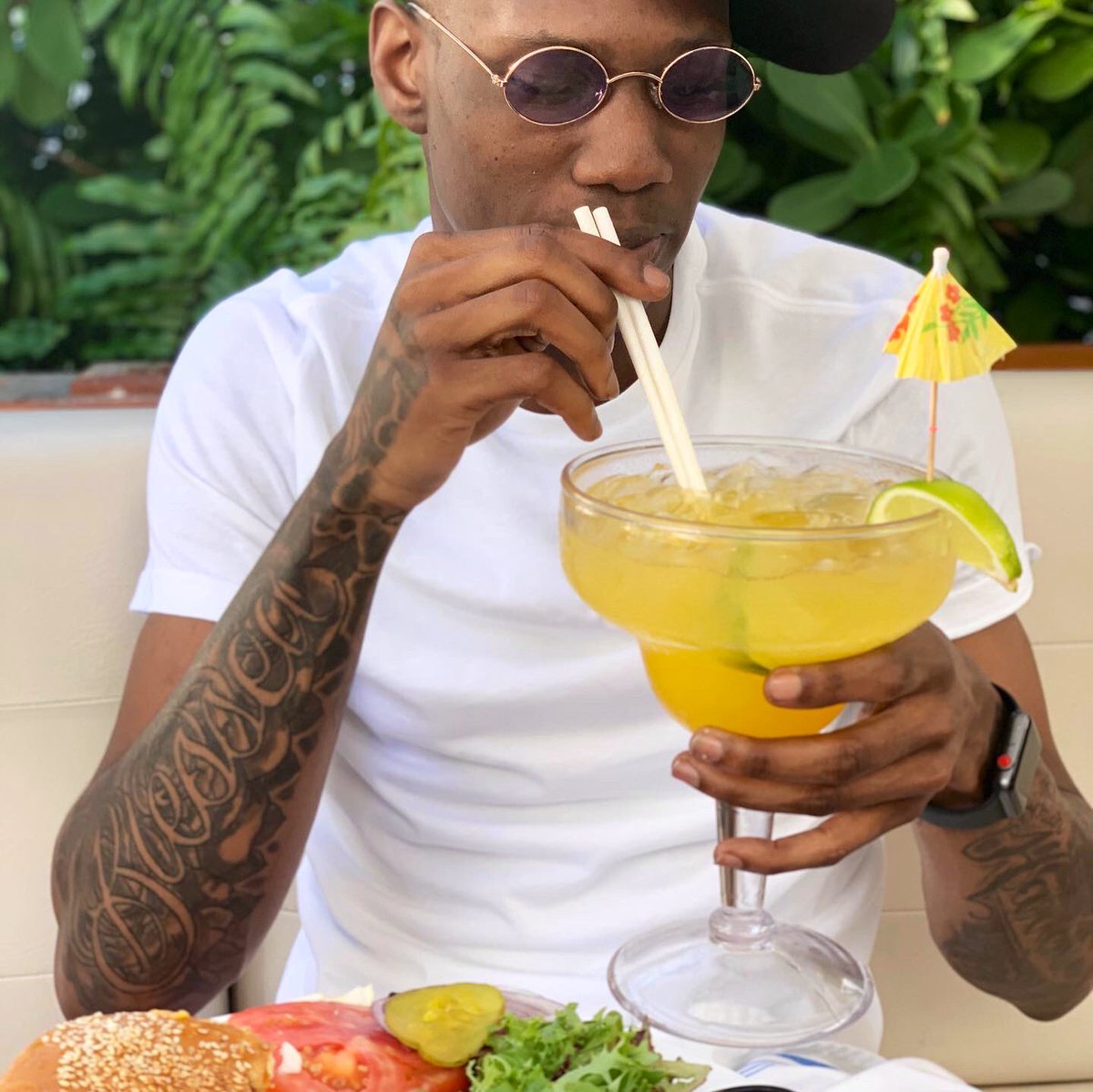 taaybucks's tweet photo. #MiamiSpringBreak2020 https://t.co/xpe1JTNbSG