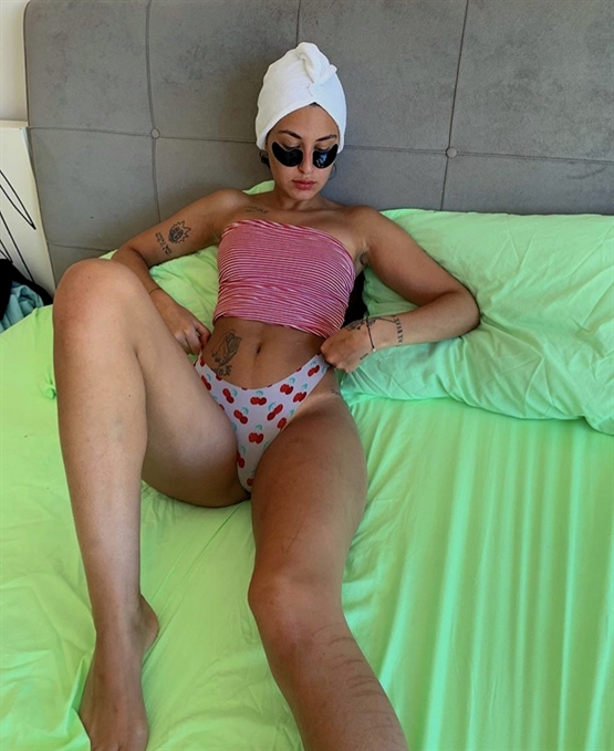 A small photo to help you relax after this hard day - DM me
#teen #boobs