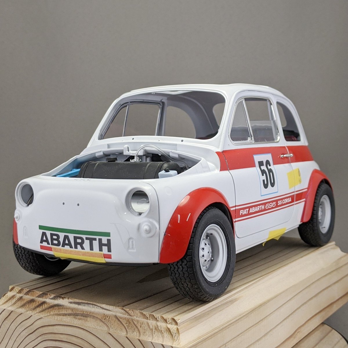 Take_Channel36's tweet photo. 【ITARELI ABARTH695SS】
ついに合体しました！相変わらず説明書に悩まされています(；´Д｀)

https://t.co/aWJJLtKjHl

#carmodel #112scale #plamodel 
#イタレリ #italeri #タミヤ #TAMIYA 
#アバルト #ABARTH
#アセットコルサ #assettocorsa
#695SS https://t.co/G6UxQ6lu0u