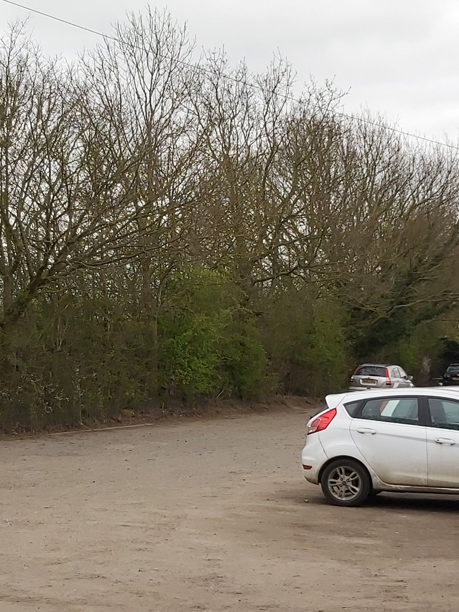 Today @PCSOMikeODS and I have responded to ongoing ASB issues on the Flitch Green estate, new reports of nuisance motorbikes in luckins Drive/Olive Wood area of Great Dunmow and after being stopped in the street by a MOP, we are now looking at a drugs issue in Newport. Busy day!