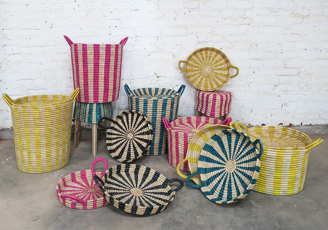 Dutch Design Daily (@ddd_daily) on Twitter photo 18.03.2020 > Storage and Stools by <a href="/studioINEKEHANS/">Ineke Hans</a>; baskets, trays and stools that were designed and developed to be hand-produced by the Mango Club, a group of artisans that weave baskets in a farmer community for People of the Sun in Malawi - more at dutchdesigndaily.com 18.03.2020 > Storage and Stools by <a href="/studioINEKEHANS/">Ineke Hans</a>; baskets, trays and stools that were designed and developed to be hand-produced by the Mango Club, a group of artisans that weave baskets in a farmer community for People of the Sun in Malawi - more at dutchdesigndaily.com