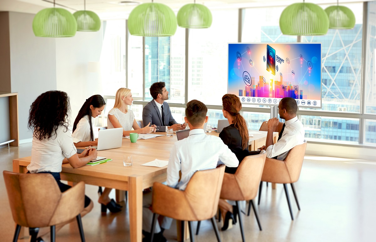 AVTechEurope's tweet image. Keeping electronic items clean, helping to reduce the risk from potentially harmful #Germs and #bacteria, has never been more important. @PhilipsDisplay shares their top tips #AVtweeps #COVID19 
installation-international.com/business/the-h…