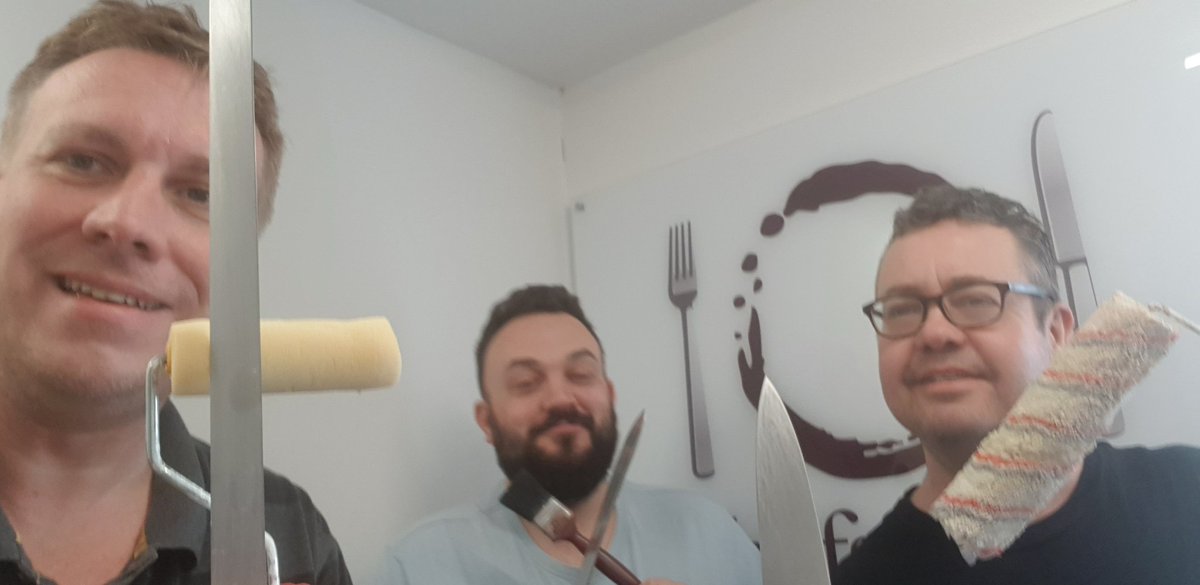 Chefsxpress's tweet photo. Well I think we are better with our proper tools knives or paintbrush you decide... https://t.co/dfekSdSxcm