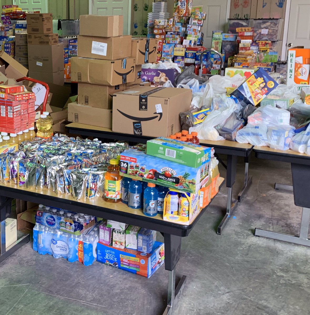 1,700 weekend food bags packed and ready for the more than 900 students who are part of the Food Pack Program. Each student will receive two weekend bags over the next couple of days. Amazing work by BF and our SSS staff. Now the delivery begins! #FCPSinspires #inspire2025