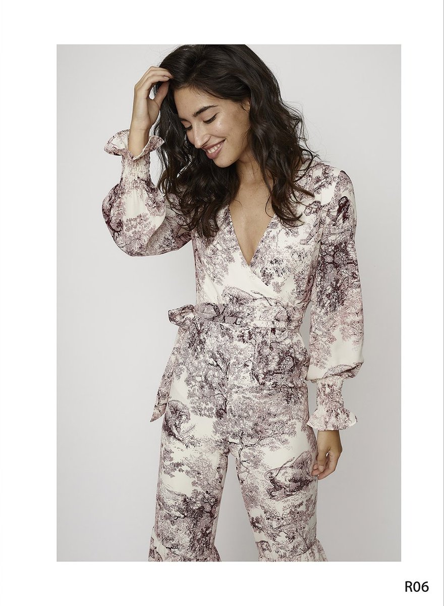 mariaarnandis20's tweet photo. ~ NEW NEW NEW ~
Nuevo mono "Triana" de @CocoaSpain, perfecto para cualquier tipo de evento.😍
· DISPONIBLE EN LA WEB: https://t.co/5LwU6UjJWk
.
.
.
#newcollection #nuevacoleccion #cocoa #cocoaspain #cocoacollection #philippaandco #eventos #tendencias #cenasrománticas https://t.co/xpEOj1Jq9O