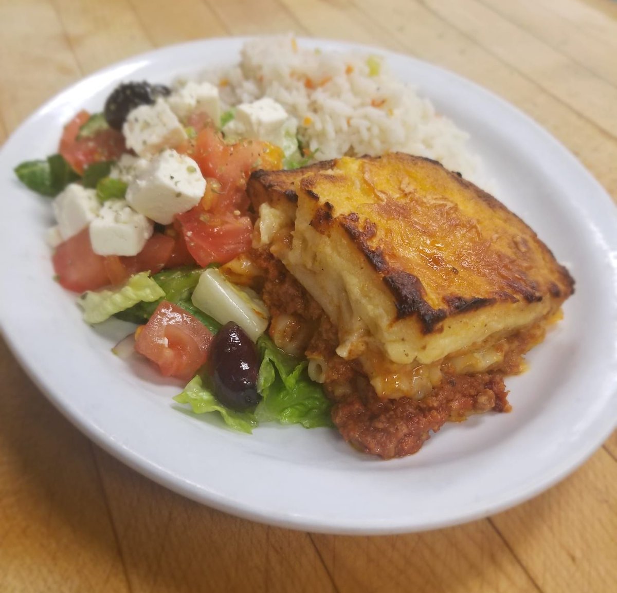 NEW SPECIAL ALERT 🚨: Pastitsio served with salad and your choice of potato! 

Reminder today our dinning room is open 11am-8pm. Tomorrow we will be open for takeout only. 

#supportyourlocal #Greek