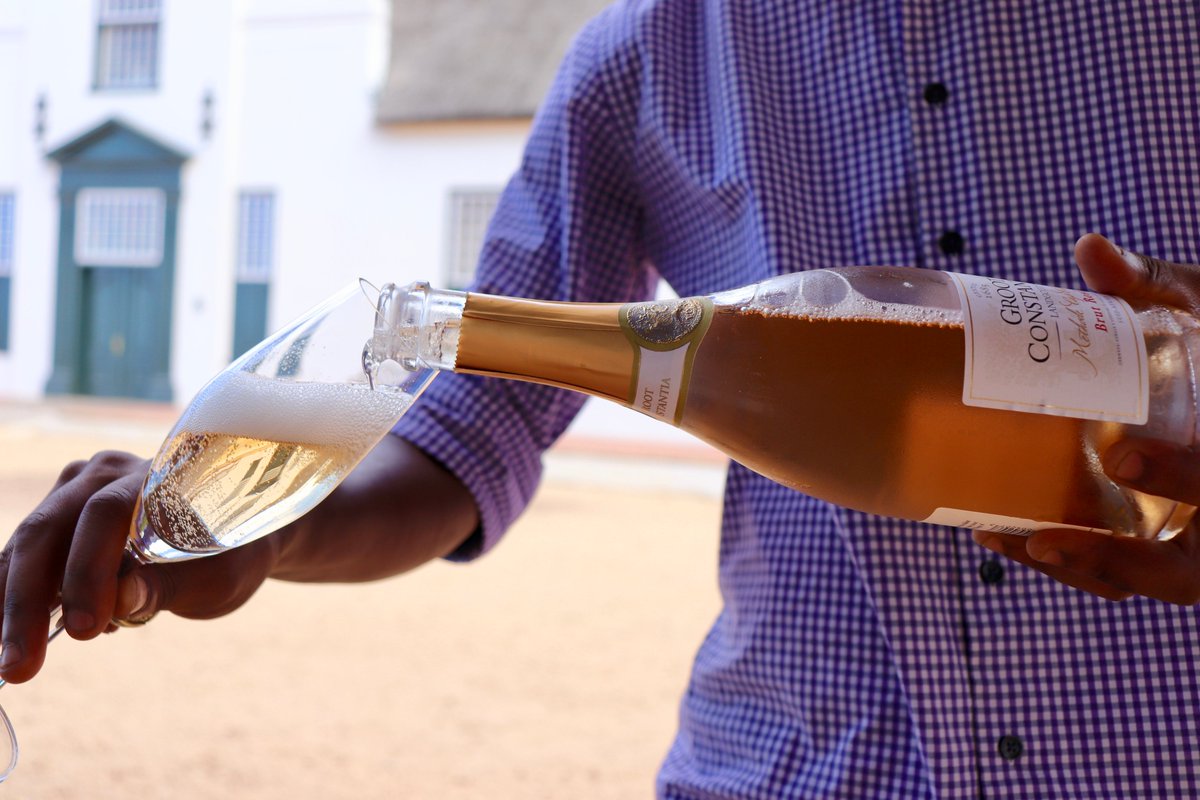 Laura's World tweet media