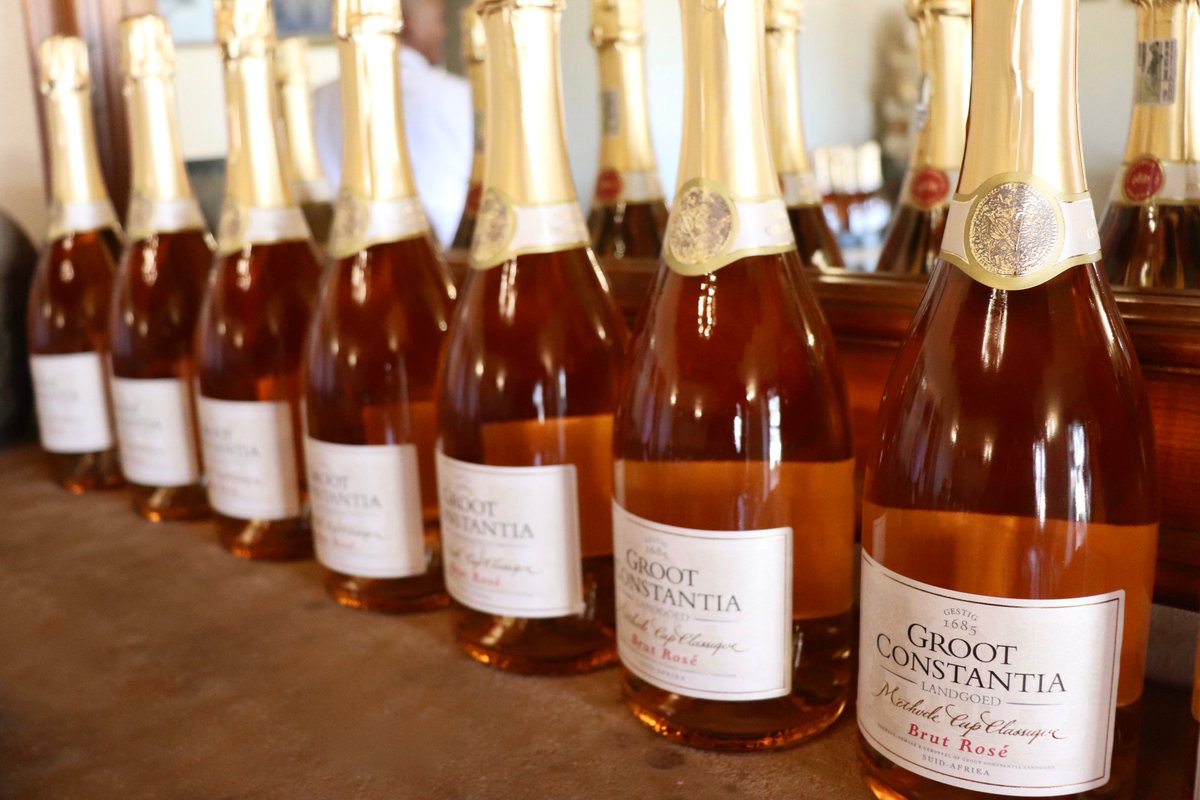 Laura's World tweet media