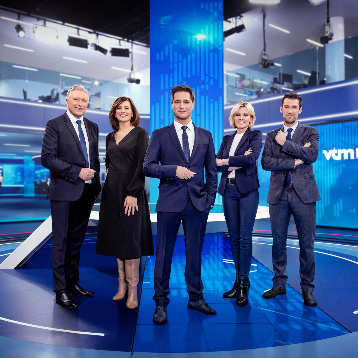 tessrens's tweet photo. 💡 Sinds vanmiddag zijn er extra coronamaatregelen van kracht. Maar hoe zorg je ervoor dat je toch voldoende blijft bewegen? Hoe doe je dat juist, efficiënt telewerken? En wat nu met de kinderen? @VTMNIEUWS beantwoordt vanavond al die vragen, in een extra special, om ⏰22.50 uur! https://t.co/9VAqBUiNOp